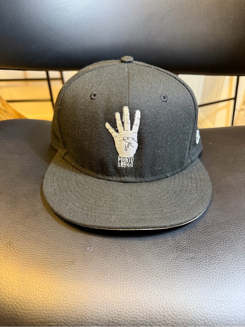 New Era 9Fifty Pointo Leifgo Snapback Hat